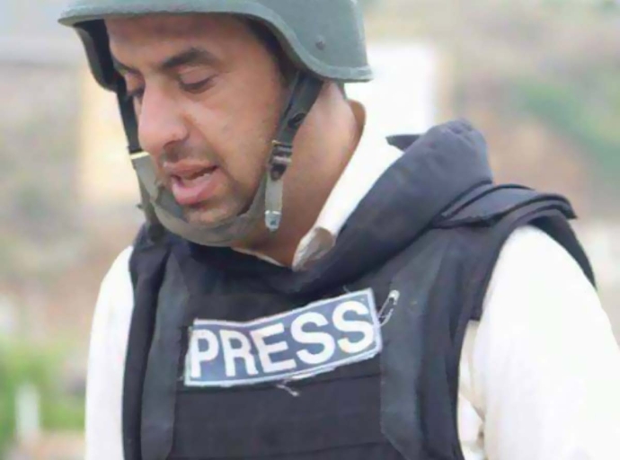 Yemeni Journalist wins the prize of " the best Arab Prize correspondent for 2016"