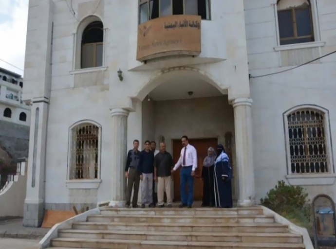 وكيل محافظة عدن يهدد صحفيي "سبأ"