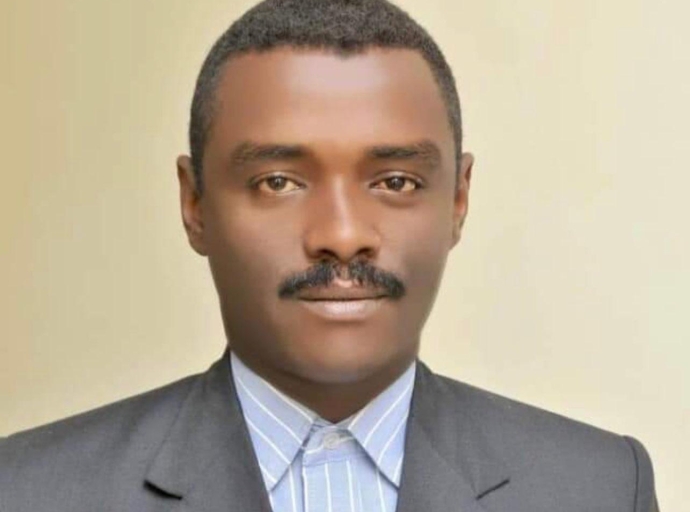 صحفيات بلاقيود تدين التهديدات ضد الصحفي السوداني العاجب