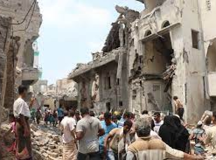 " صحفيات بلا قيود" تدين جريمة قصف طيران التحالف لسوق الهنود بالحديدة وقتل عشرات المدنيين