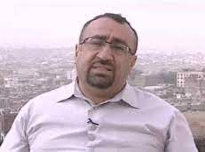 "صحفيات بلا قيود" تدين بأشد العبارات محاصرة مليشيات الحوثي لمنزل المحامي خالد الآنسي