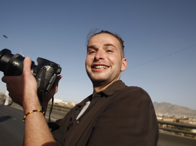 "صحفيات بلا قيود" تدين مقتل الصحفي الأمريكي لوك سومرز