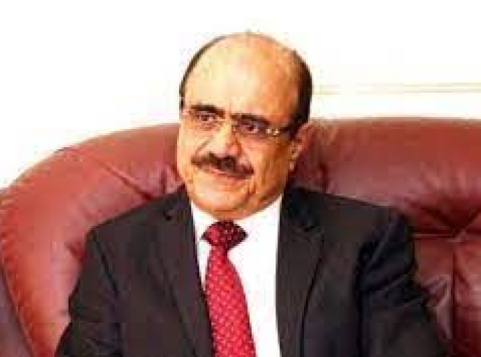 "صحفيات بلا قيود" تدين الاعتداء على الوزير العمراني واحتجاز باص صحيفة الجمهورية